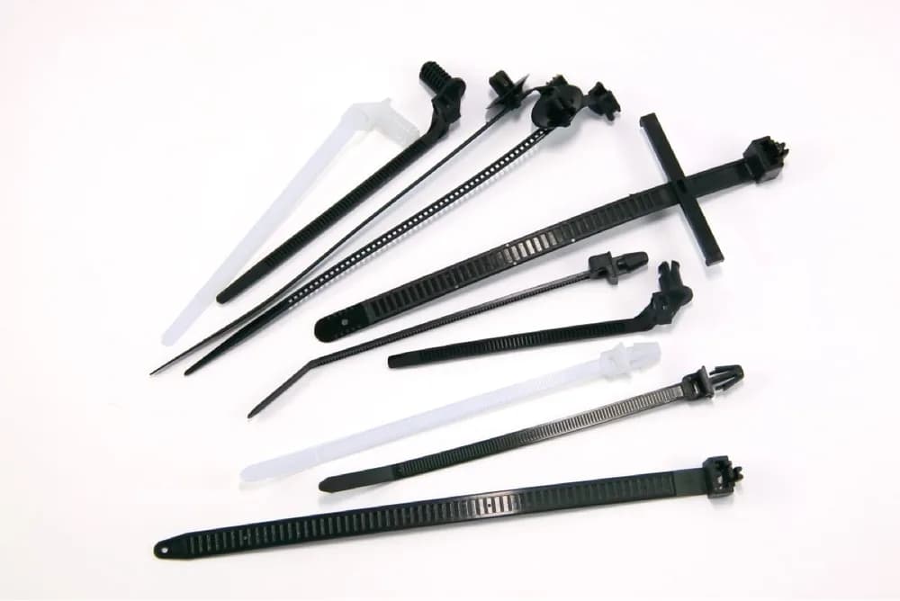Illustration: Cable Tie (industrial)