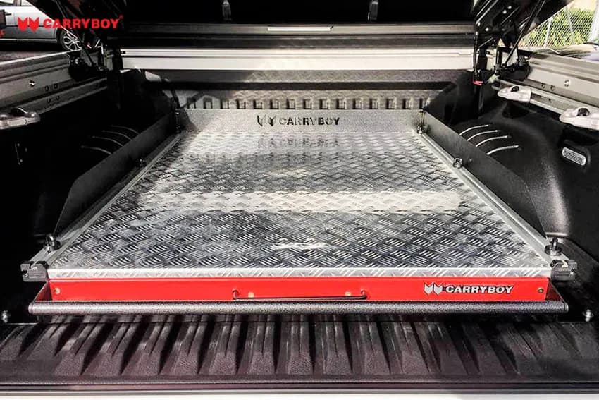 Illustration: CARRYBOY SLIDEFLOOR CB-778 Universal cargo management system