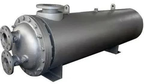 Illustration: Condenser (industrial)