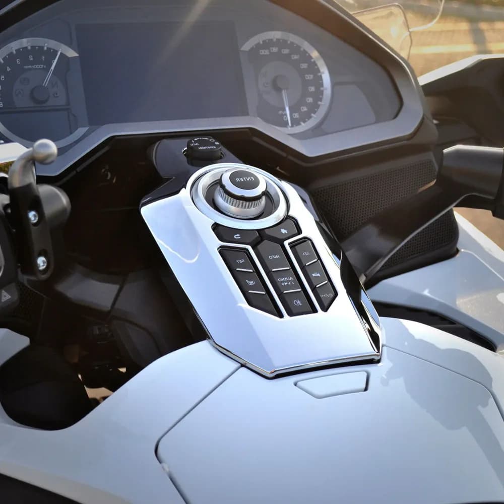 Illustration: Console Panel (motorcycle)