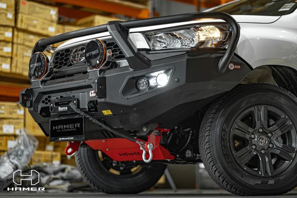 Illustration: HAMER 4x4 KING PLUS SERIES bull bar