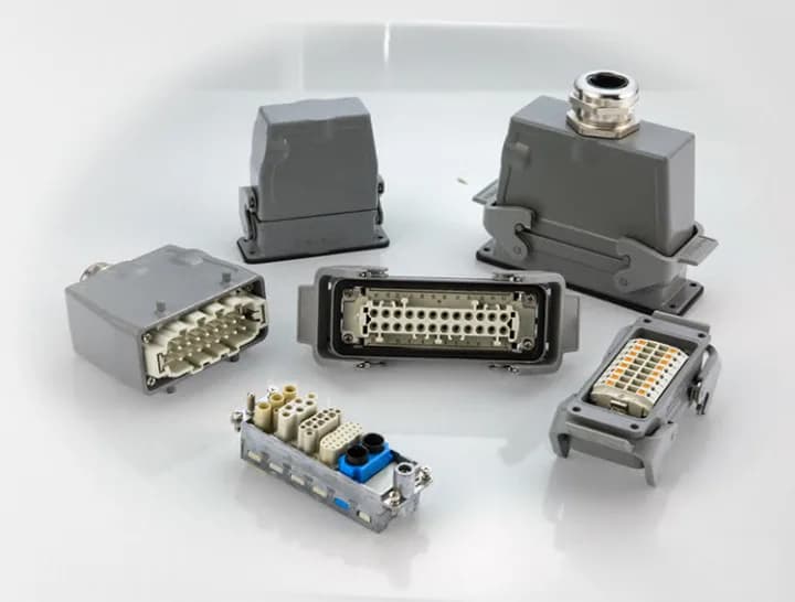 Illustration: Industrial Connector